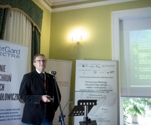 „Parazytozy zwierząt – aktualne zagrożenia – nowe rozwiązania terapeutycznie i profilaktyczne” „Parazytozy zwierząt – aktualne zagrożenia – nowe rozwiązania terapeutycznie i profilaktyczne”