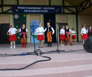 Międzynarodowy Festiwal Folkloru 10-11 sierpień 2007r. Międzynarodowy Festiwal Folkloru 10-11 sierpień 2007r.