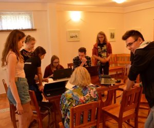 Praktyki studentów Wydziału Architektury Politechniki Warszawskiej Zakładu Dziedzictwa Architektonicznego i Sztuki Praktyki studentów Wydziału Architektury Politechniki Warszawskiej Zakładu Dziedzictwa Architektonicznego i Sztuki