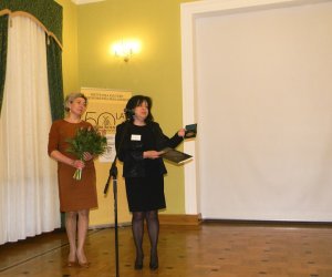 "Rośliny w farmacji" XXII Sympozjum Historii Farmacji w Muzeum Rolnictwa im. ks. K. Kluka w Ciechanowcu "Rośliny w farmacji" XXII Sympozjum Historii Farmacji w Muzeum Rolnictwa im. ks. K. Kluka w Ciechanowcu
