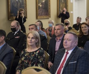 "Na skraju światła" - fotorelacja z wernisażu