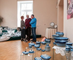 Naczynia z Bolesławca po raz pierwszy z Cepelią na Podlasiu Naczynia z Bolesławca po raz pierwszy z Cepelią na Podlasiu