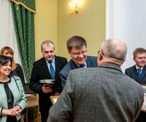 Podsumowanie Konkursu na Najlepiej Zachowany Zabytek Wiejskiego Budownictwa Drewnianego w Województwie Podlaskim w 2015 r. Podsumowanie Konkursu na Najlepiej Zachowany Zabytek Wiejskiego Budownictwa Drewnianego w Województwie Podlaskim w 2015 r.