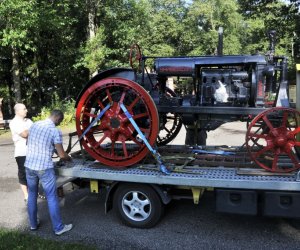 Jedyny w Polsce ciągnik UNIWERSAL do obejrzenia w naszym Muzeum. Jedyny w Polsce ciągnik UNIWERSAL do obejrzenia w naszym Muzeum.