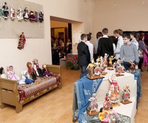 Wystawa czasowa "Lalki Polskie Lalki Swiata"