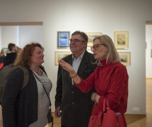 Fotorelacja z wernisażu "Pastelowe wspomnienia: mój makro- i mikroświat"