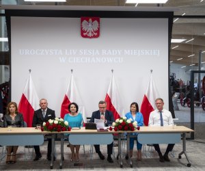 Dyrektor Dorota Łapiak odznaczona tytułem "Honorowy Obywatel Ciechanowca"