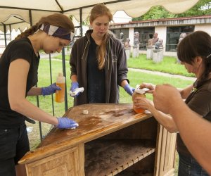 Nowe sprzęty wzbogaciły wyposażenie pracowni konserwatorskiej Nowe sprzęty wzbogaciły wyposażenie pracowni konserwatorskiej