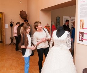 DOKĄD SIĘGAM PAMIĘCIĄ. MODA KOBIECA W LATACH 1890 - 1990" NOWA WYSTAWA CZASOWA JUŻ OTWARTA! DOKĄD SIĘGAM PAMIĘCIĄ. MODA KOBIECA W LATACH 1890 - 1990" NOWA WYSTAWA CZASOWA JUŻ OTWARTA!