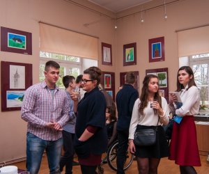 PO RAZ TRZECI W MUZEALNYCH MURACH TWÓRCZOŚĆ UCZNIÓW OGÓLNOKSZTAŁCĄCEJ SZKOŁY SZTUK PIĘKNYCH W CIECHANOWCU