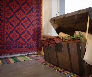 Tkactwo i dywany dwuosnowowe typu brańskiego Tkactwo i dywany dwuosnowowe typu brańskiego