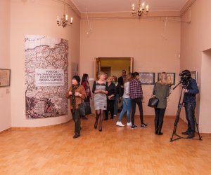 "PODLASIE NA DAWNYCH MAPACH RZECZYPOSPOLITEJ OBOJGA NARODÓW Z KOLEKCJI DOKTORA TOMASZA NIEWODNICZAŃSKIEGO W ZBIORACH ZAMKU KRÓLEWSKIEGO W WARSZAWIE - MUZEUM" "PODLASIE NA DAWNYCH MAPACH RZECZYPOSPOLITEJ OBOJGA NARODÓW Z KOLEKCJI DOKTORA TOMASZA NIEWODNICZAŃSKIEGO W ZBIORACH ZAMKU KRÓLEWSKIEGO W WARSZAWIE - MUZEUM"