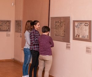 "PODLASIE NA DAWNYCH MAPACH RZECZYPOSPOLITEJ OBOJGA NARODÓW Z KOLEKCJI DOKTORA TOMASZA NIEWODNICZAŃSKIEGO W ZBIORACH ZAMKU KRÓLEWSKIEGO W WARSZAWIE - MUZEUM" "PODLASIE NA DAWNYCH MAPACH RZECZYPOSPOLITEJ OBOJGA NARODÓW Z KOLEKCJI DOKTORA TOMASZA NIEWODNICZAŃSKIEGO W ZBIORACH ZAMKU KRÓLEWSKIEGO W WARSZAWIE - MUZEUM"