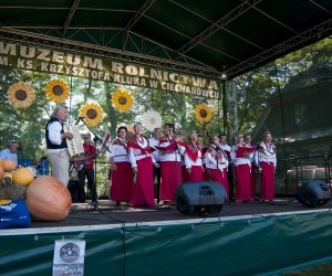 JESIEŃ W POLU I ZAGRODZIE w ramach Europejskich Dni Dziedzictwa 18 września 2016 r. JESIEŃ W POLU I ZAGRODZIE w ramach Europejskich Dni Dziedzictwa 18 września 2016 r.