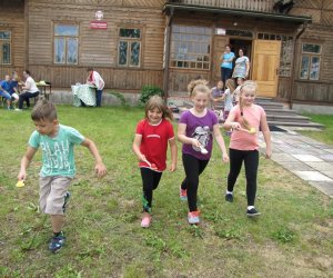 DZIEŃ DZIECKA Z "PRZYJACIÓŁMI Z DZIECIŃSTWA" DZIEŃ DZIECKA Z "PRZYJACIÓŁMI Z DZIECIŃSTWA"