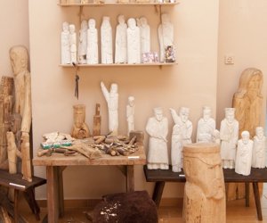 "Dwa Światy - formy ceramiczne Marii Gorełówny i rzeźba w drewnie Jana Markowskiego" - 18 maja - 13 czerwca 2013 "Dwa Światy - formy ceramiczne Marii Gorełówny i rzeźba w drewnie Jana Markowskiego" - 18 maja - 13 czerwca 2013