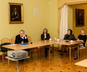 Seminarium nt. okreslenia zakresu informacji niezbędnych do opracowania modelu monitorowania obiektu drewnianego na terenie Muzeum Rolnictwa Seminarium nt. okreslenia zakresu informacji niezbędnych do opracowania modelu monitorowania obiektu drewnianego na terenie Muzeum Rolnictwa