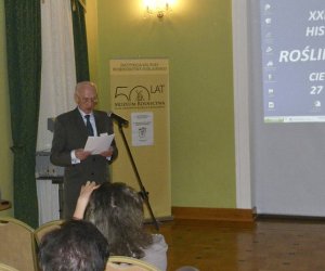 "Rośliny w farmacji" XXII Sympozjum Historii Farmacji w Muzeum Rolnictwa im. ks. K. Kluka w Ciechanowcu "Rośliny w farmacji" XXII Sympozjum Historii Farmacji w Muzeum Rolnictwa im. ks. K. Kluka w Ciechanowcu