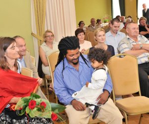 Baśniowa Kraina – Ceramika Ewy Wołk i malarstwo Andrzeja Kuhna Baśniowa Kraina – Ceramika Ewy Wołk i malarstwo Andrzeja Kuhna