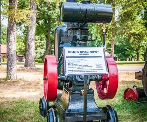 Odrestaurowane silniki stacjonarne w Muzeum Rolnictwa w Ciechanowcu Odrestaurowane silniki stacjonarne w Muzeum Rolnictwa w Ciechanowcu