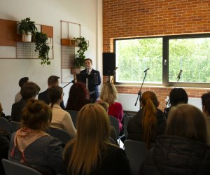 WYSTAWA CZASOWA PT. „MANUALNIE I CYFROWO”