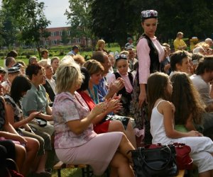 Międzynarodowy Festiwal Folkloru 10-11 sierpień 2007r. Międzynarodowy Festiwal Folkloru 10-11 sierpień 2007r.