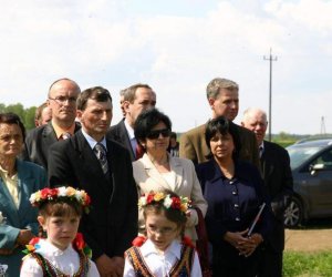 ZIELONE ŚWIĄTKI POD WIATRAKIEM ZIELONE ŚWIĄTKI POD WIATRAKIEM