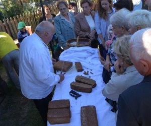 JESIEŃ W POLU I ZAGRODZIE w ramach Europejskich Dni Dziedzictwa 18 września 2016 r. JESIEŃ W POLU I ZAGRODZIE w ramach Europejskich Dni Dziedzictwa 18 września 2016 r.