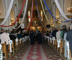 ZIELONE ŚWIĄTKI POD WIATRAKIEM