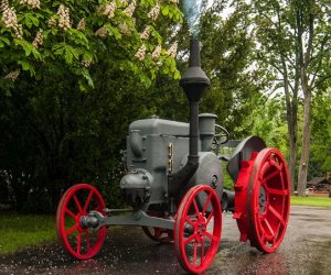 Kolejny unikatowy ciągnik w ciechanowieckim Muzeum Kolejny unikatowy ciągnik w ciechanowieckim Muzeum