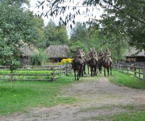 Rajd Pamięci Szlakiem Bojowym Suwalskiej Brygady Kawalerii- w Wojnie Obronnej 1939 r. Rajd Pamięci Szlakiem Bojowym Suwalskiej Brygady Kawalerii- w Wojnie Obronnej 1939 r.