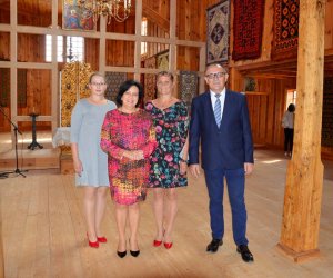 Wystawa w Mińsku (Białoruś) - „Dywany dwuosnowowe ze zbiorów Muzeum Rolnictwa im. ks. Krzysztofa Kluka w Ciechanowcu” Wystawa w Mińsku (Białoruś) - „Dywany dwuosnowowe ze zbiorów Muzeum Rolnictwa im. ks. Krzysztofa Kluka w Ciechanowcu”