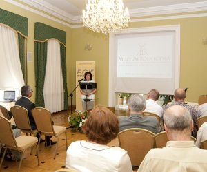 "Podlasie Nadbużańskie" - konferencja z okzji 500-lecia Powstania Województwa Podlaskiego "Podlasie Nadbużańskie" - konferencja z okzji 500-lecia Powstania Województwa Podlaskiego