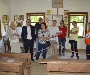 Delegacja pracowników Muzeum Rolnictwa w Ciechanowcu z wizytą na Białorusi na zaproszenie Białoruskiego Państwowego Muzeum Architektury i Życia Codziennego w Mińsku Delegacja pracowników Muzeum Rolnictwa w Ciechanowcu z wizytą na Białorusi na zaproszenie Białoruskiego Państwowego Muzeum Architektury i Życia Codziennego w Mińsku