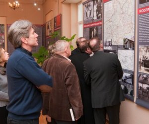 "Zagłada dworów w województwie białostockim po roku 1939" "Zagłada dworów w województwie białostockim po roku 1939"