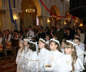 ZIELONE ŚWIĄTKI POD WIATRAKIEM