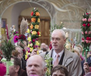 Podsumowanie XX Konkursu na Wykonanie Palmy Wielkanocnej oraz uroczystości Niedzieli Palmowej w Ciechanowcu Podsumowanie XX Konkursu na Wykonanie Palmy Wielkanocnej oraz uroczystości Niedzieli Palmowej w Ciechanowcu