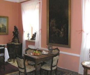 JUŻ OTWARTA NOWA EKSPOZYCJA WNĘTRZ ZABYTKOWYCH W PAŁACU STARZEŃSKICH W CIECHANOWCU–NOWODWORACH JUŻ OTWARTA NOWA EKSPOZYCJA WNĘTRZ ZABYTKOWYCH W PAŁACU STARZEŃSKICH W CIECHANOWCU–NOWODWORACH