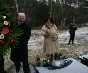 Odsłonięcie Tablicy Pamiątkowej poświęconej Odsłonięcie Tablicy Pamiątkowej poświęconej