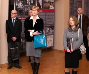 "Zagłada dworów w województwie białostockim po roku 1939" "Zagłada dworów w województwie białostockim po roku 1939"