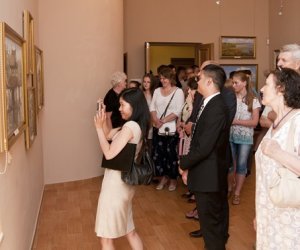 "Z PLENERÓW W MAGICZNYCH ZAKĄTKACH ŚWIATA" WYSTAWA MALARSTWA FRANCISZKA RYSZARDA MAZURKA "Z PLENERÓW W MAGICZNYCH ZAKĄTKACH ŚWIATA" WYSTAWA MALARSTWA FRANCISZKA RYSZARDA MAZURKA