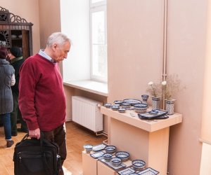 Naczynia z Bolesławca po raz pierwszy z Cepelią na Podlasiu Naczynia z Bolesławca po raz pierwszy z Cepelią na Podlasiu