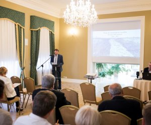 Konferencja historyczna "Drogi do niepodległości narodów Europy Wschodniej 1914-1921" - fotorelacja Konferencja historyczna "Drogi do niepodległości narodów Europy Wschodniej 1914-1921" - fotorelacja