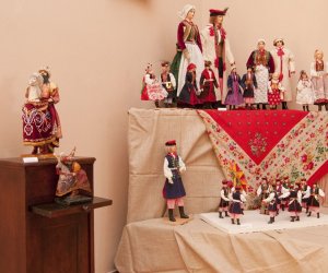 Wystawa czasowa "Lalki Polskie Lalki Swiata" Wystawa czasowa "Lalki Polskie Lalki Swiata"