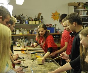 Nowe sprzęty wzbogaciły wyposażenie pracowni konserwatorskiej Nowe sprzęty wzbogaciły wyposażenie pracowni konserwatorskiej