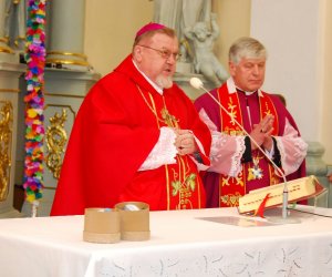 Prezentacja palm na Mszy Świetęj Prezentacja palm na Mszy Świetęj