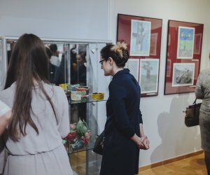 TWÓRCZOŚĆ UCZNIÓW OGÓLNOKSZTAŁCĄCEJ SZKOŁY SZTUK PIĘKNYCH PO RAZ CZWARTY W MUZEUM ROLNICTWA