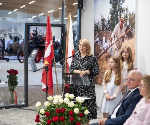 Dyrektor Dorota Łapiak odznaczona tytułem "Honorowy Obywatel Ciechanowca"
