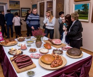 WYSTAWA CZASOWA POD TYTUŁEM "TWÓRCZOŚĆ PLASTYCZNA WOJCIECHA BOGUCKIEGO Z CIECHANOWCA"