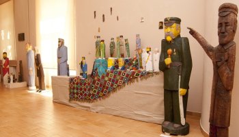 "Dwa Światy - formy ceramiczne Marii Gorełówny i rzeźba w drewnie Jana Markowskiego" - 18 maja - 13 czerwca 2013